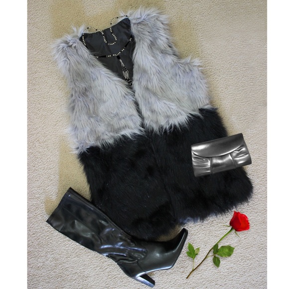 Jackets & Blazers - NWOT Vegan Fur Vest Size Medium